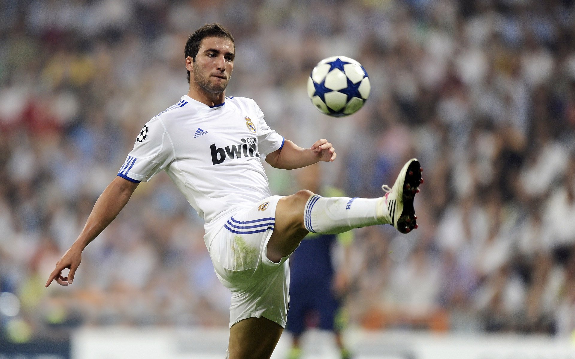 亚眠客场不敌对手,法国联赛排名下滑,亚眠是法国第几大城市